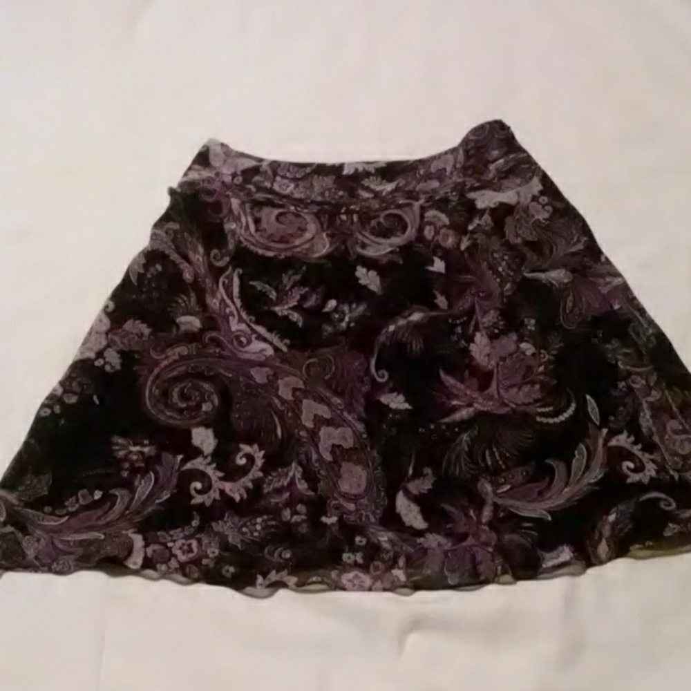 Ann Taylor size 4P paisley flared skirt